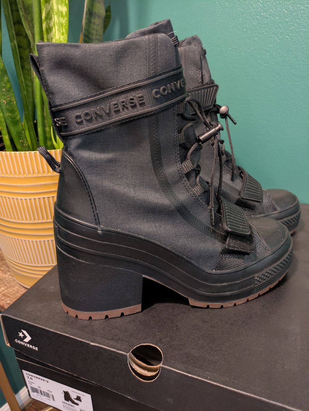 Converse Chuck Taylor All Star GR82 Extra-High Platform Boots Black Size 7.5